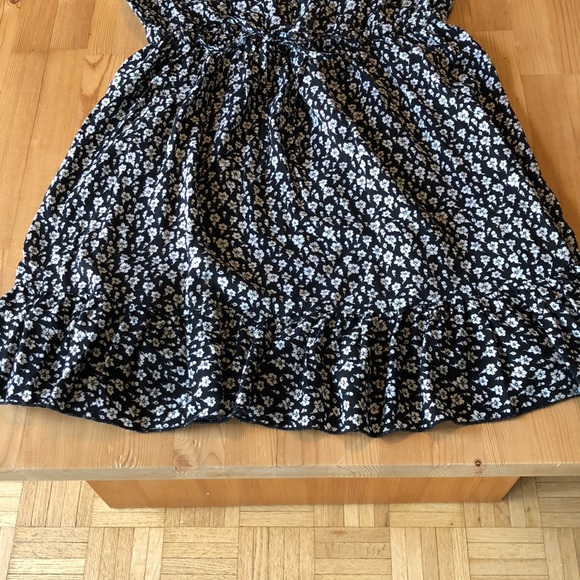 Forever 21 Hippie dress - Picture 4 of 5